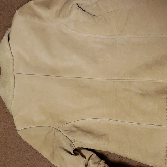 Embroidered Women's suede coat - Picture 6 of 7